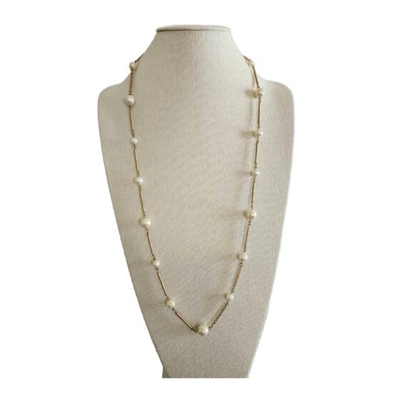 Vintage Avon Station Necklace Faux Pearl with Gold Tone Twisted Bar Links - Picture 10 of 10